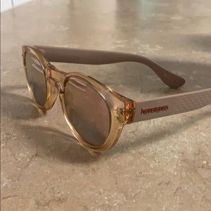 Havaianas Noronha Rose Gold Salmon Sunglasses